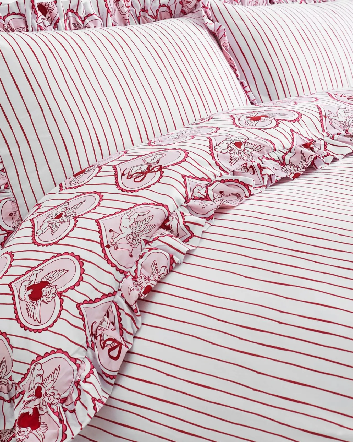 Cotton Cupid Heart / Stripe Print Reversible Frill Bedding Set