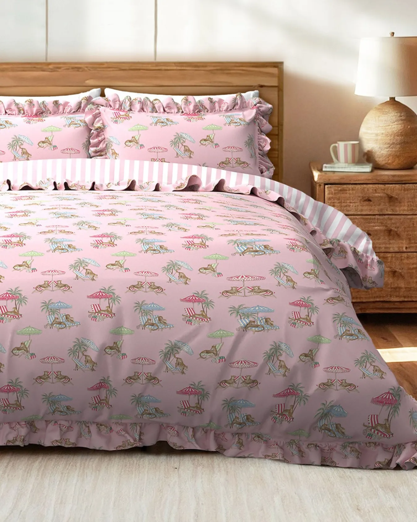 Cotton Lounging Leopards / Stripe Print Reversible Frill Bedding Set