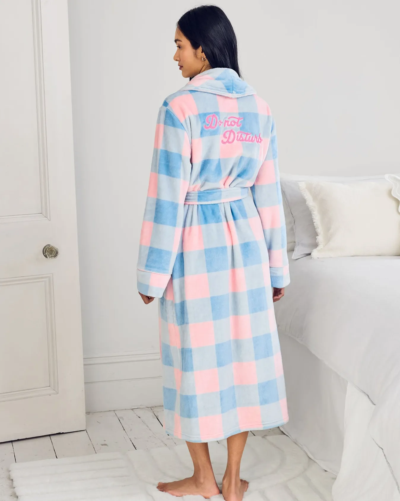 Fleece Embroidered Back Do Not Disturb Check Dressing Gown