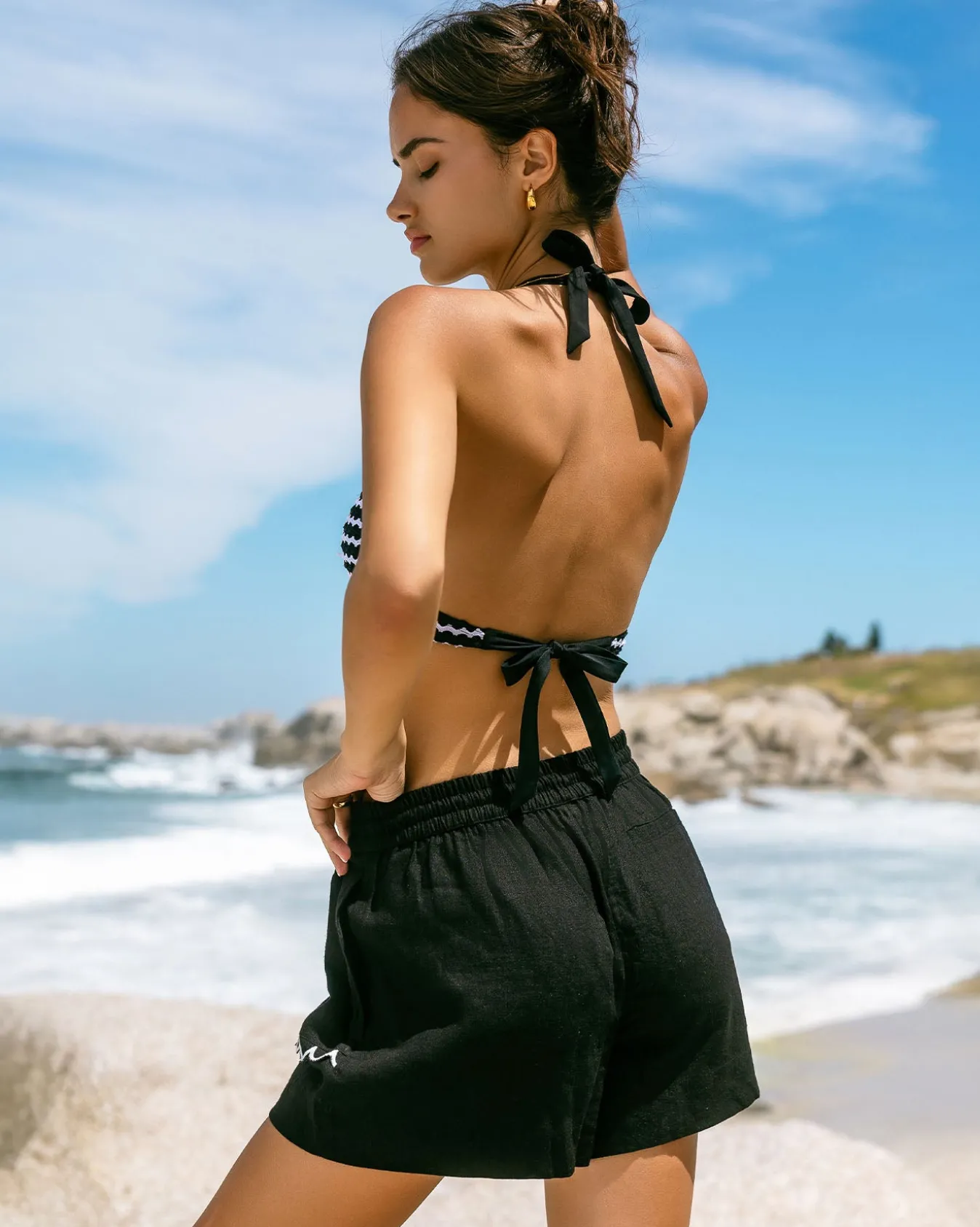 Linen-Blend Scallop Edge Shorts