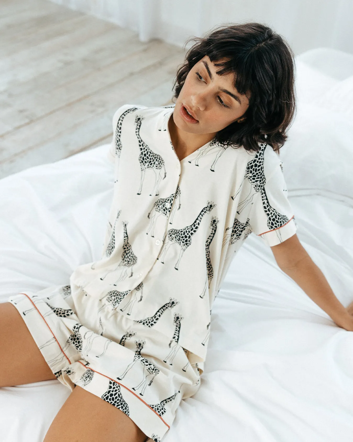 Organic Cotton Giraffe Print Short Pyjama Set - Cream