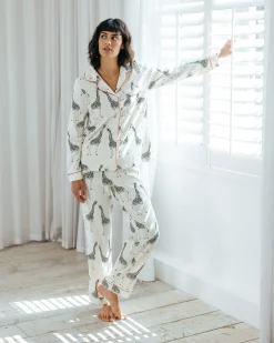 Organic Cotton Giraffe Print Long Pyjama Set - Cream