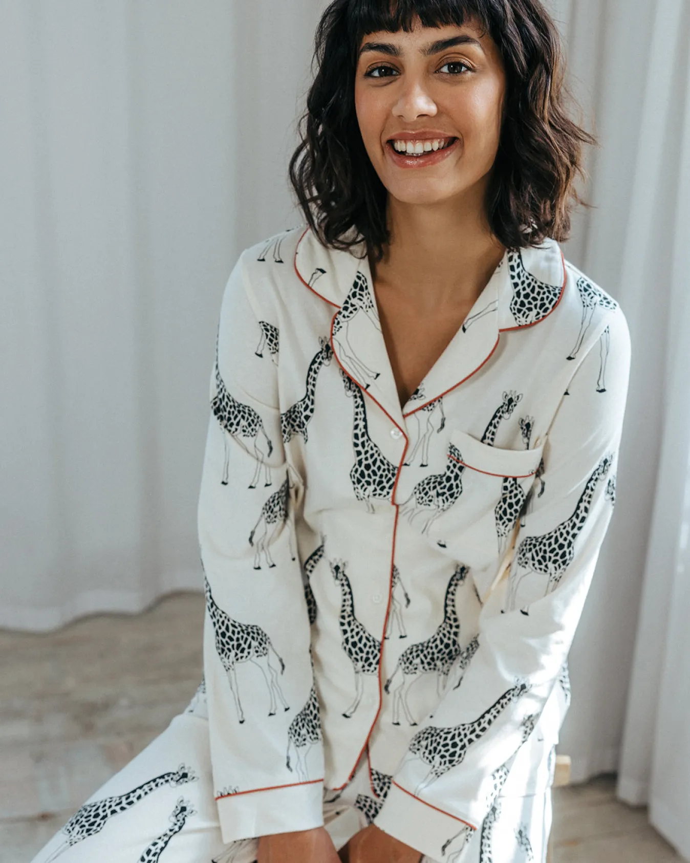 Organic Cotton Giraffe Print Long Pyjama Set - Cream