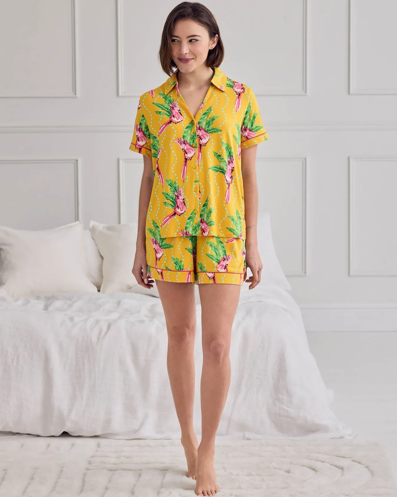 Parrot Wavy Stripe Print Short Pyjama Set