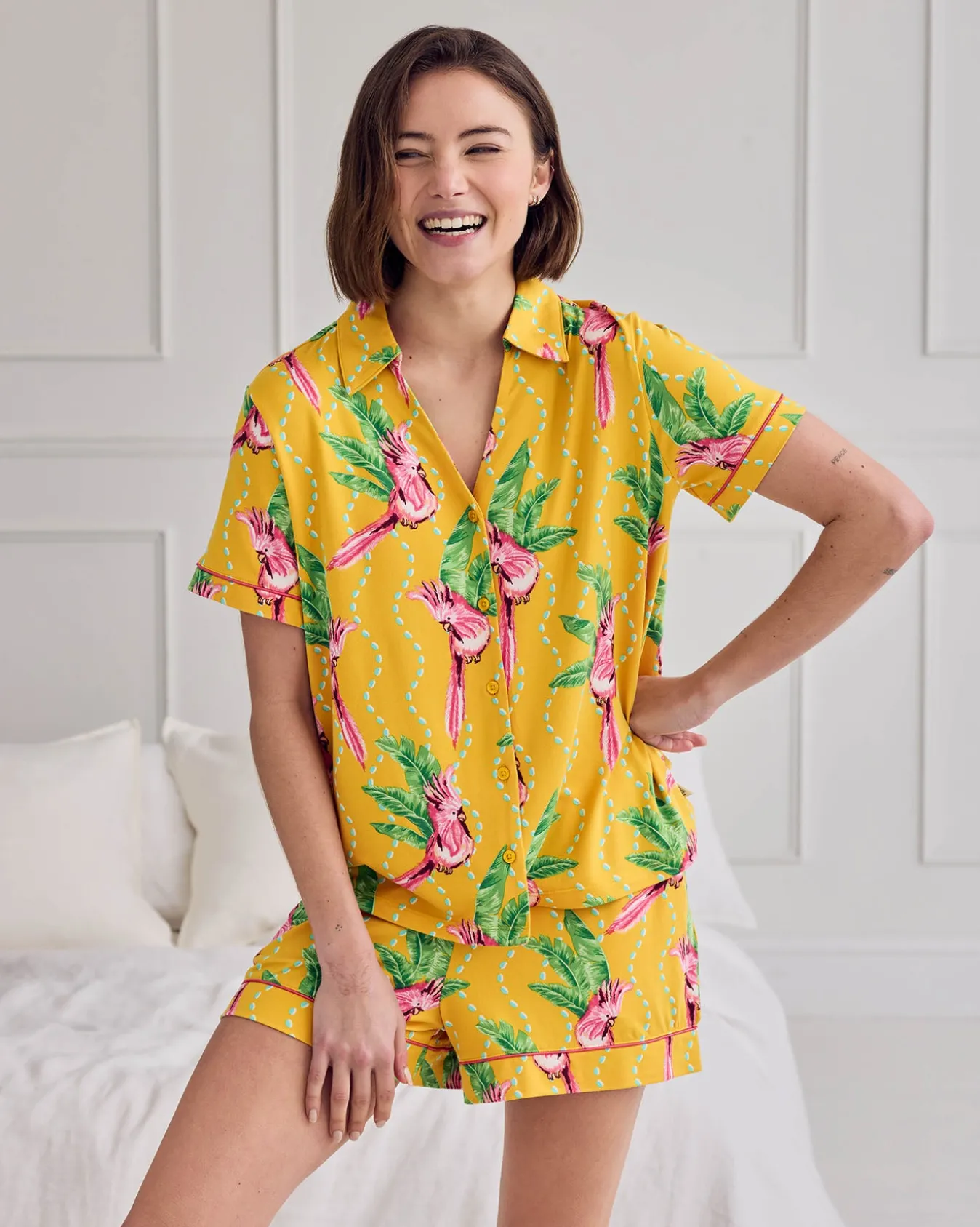 Parrot Wavy Stripe Print Short Pyjama Set