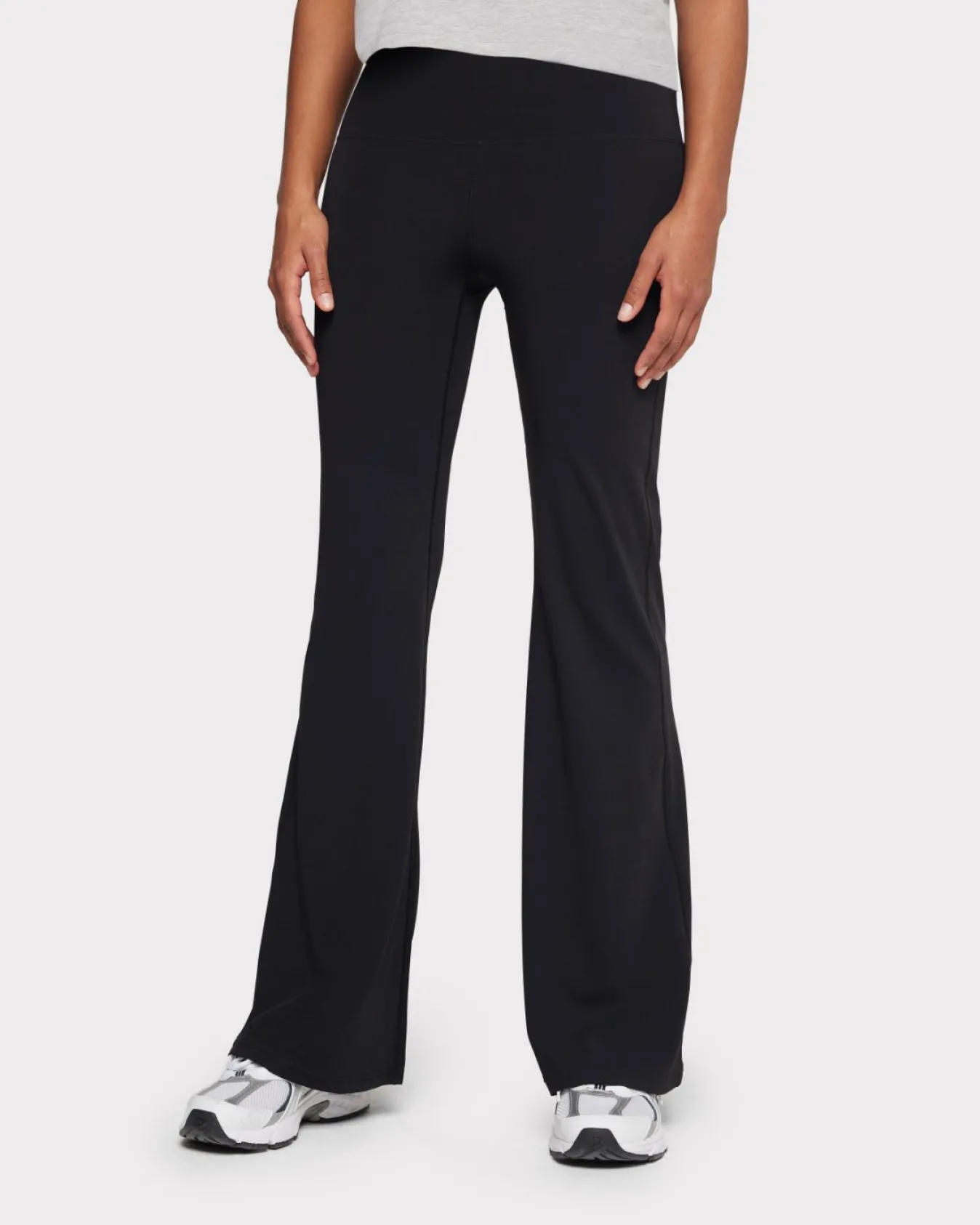 Petite Soft + Stretch High-Rise Flared Leggings - Black