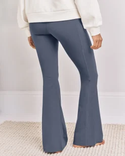 SoftSculpt Flared Leggings - Charcoal