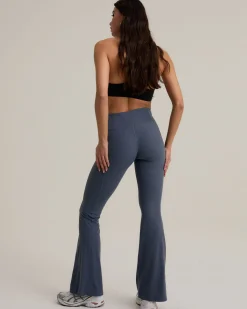 SoftSculpt Rib Flared Leggings - Charcoal
