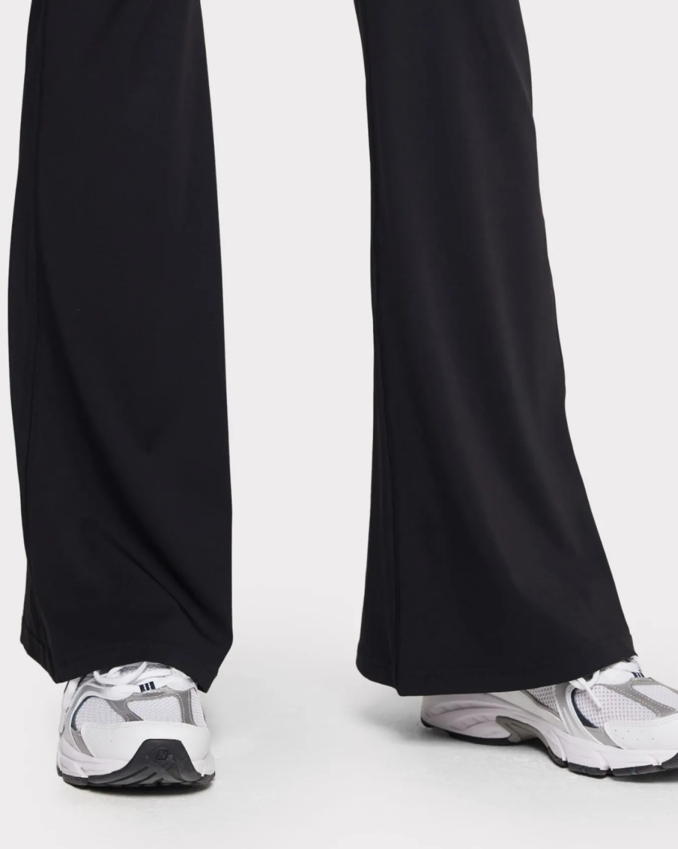 Tall Soft + Stretch High-Rise Flared Leggings - Black
